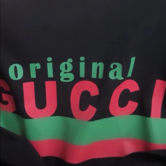 SOLD❤️🙏🫶🏻💯authentic ❤️Gucci tops - Picture 9 of 9